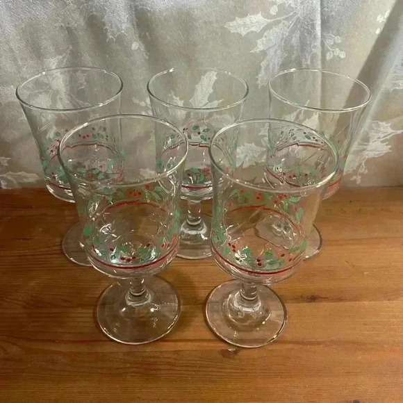 Vintage Arby's Holly Berry Drinking Glass Vintage Christmas 1984 - Set of 5 - Picture 5 of 5